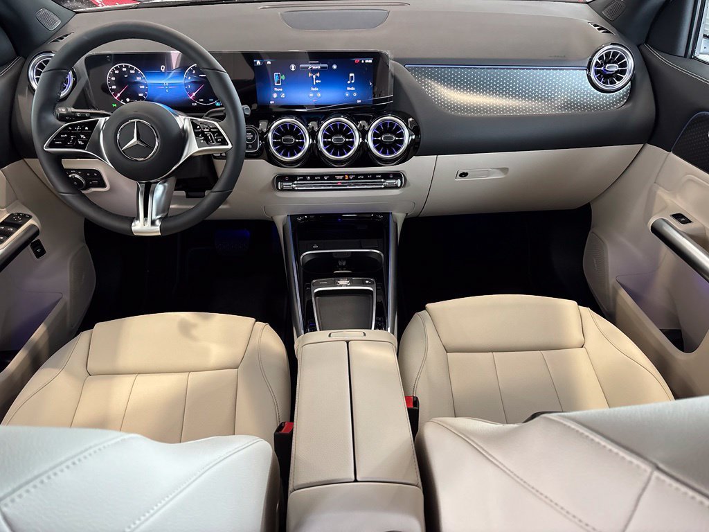 New 2026 Polar White Mercedes-Benz GLA 250 image 55