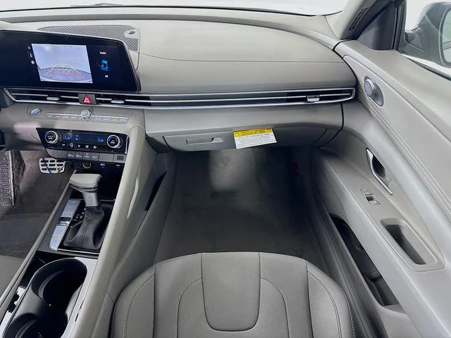 2025 Hyundai Elantra Blue - Photo 35