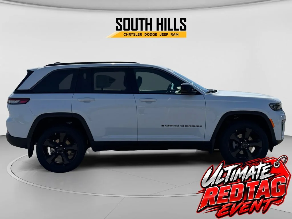 New 2027 Bright White Clear-Coat Paint Jeep Limited Reserve image 6