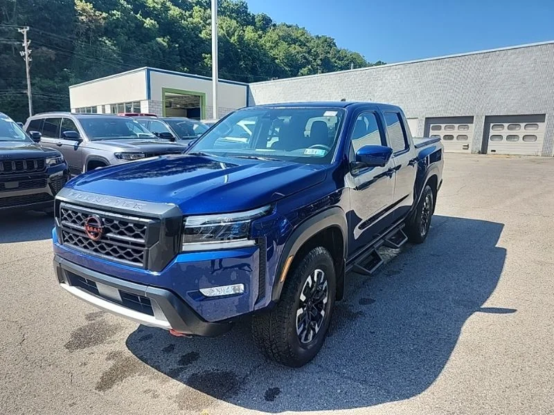 Used 2023 Blue Nissan PRO-4X image 3