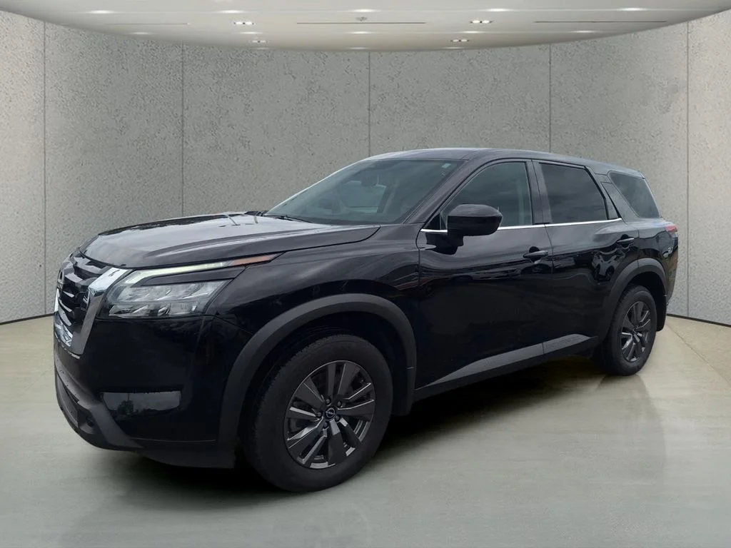 Certified Used 2025 Black Nissan S image 9