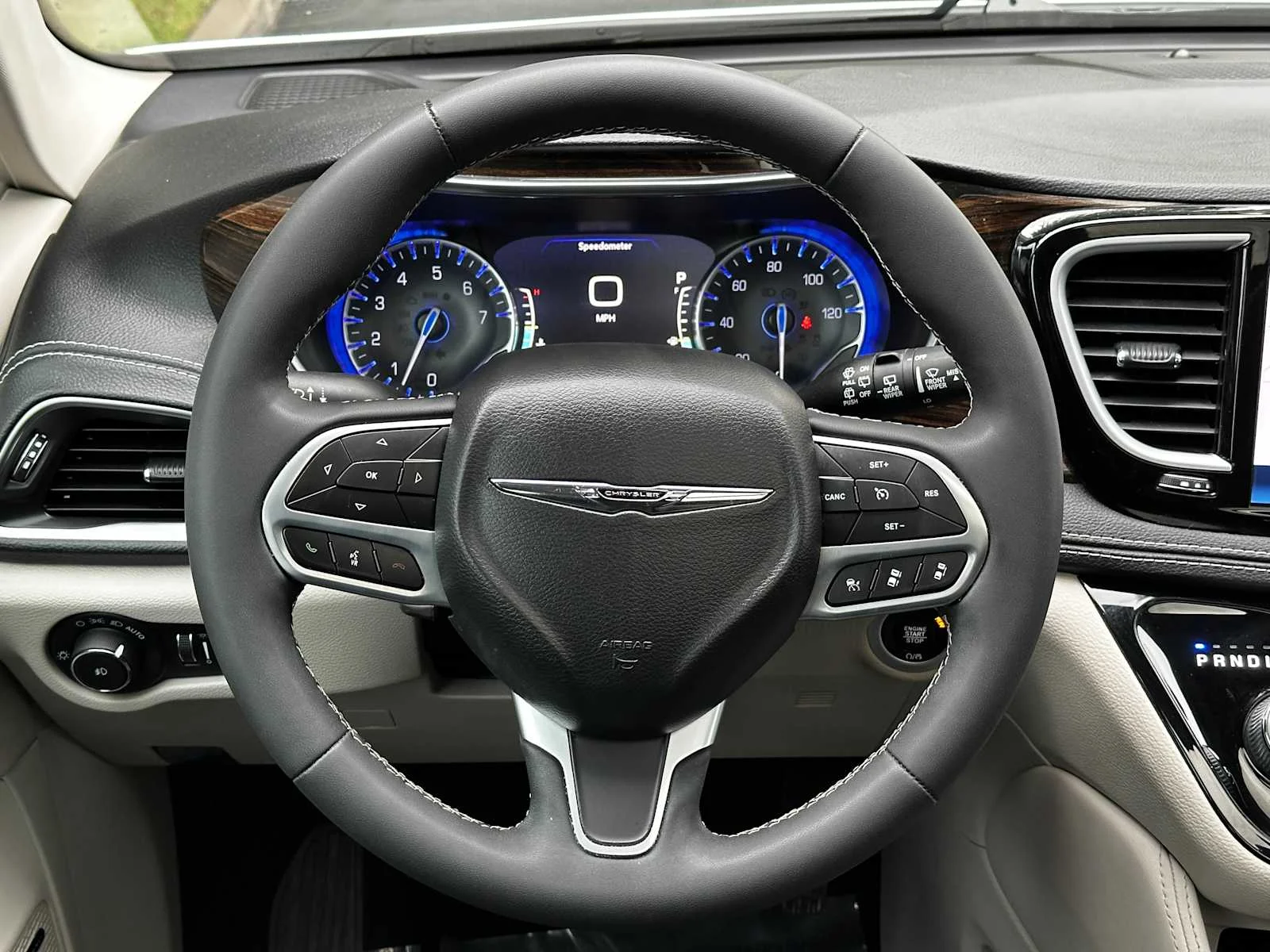 2022 Chrysler Pacifica Limited - Photo 19