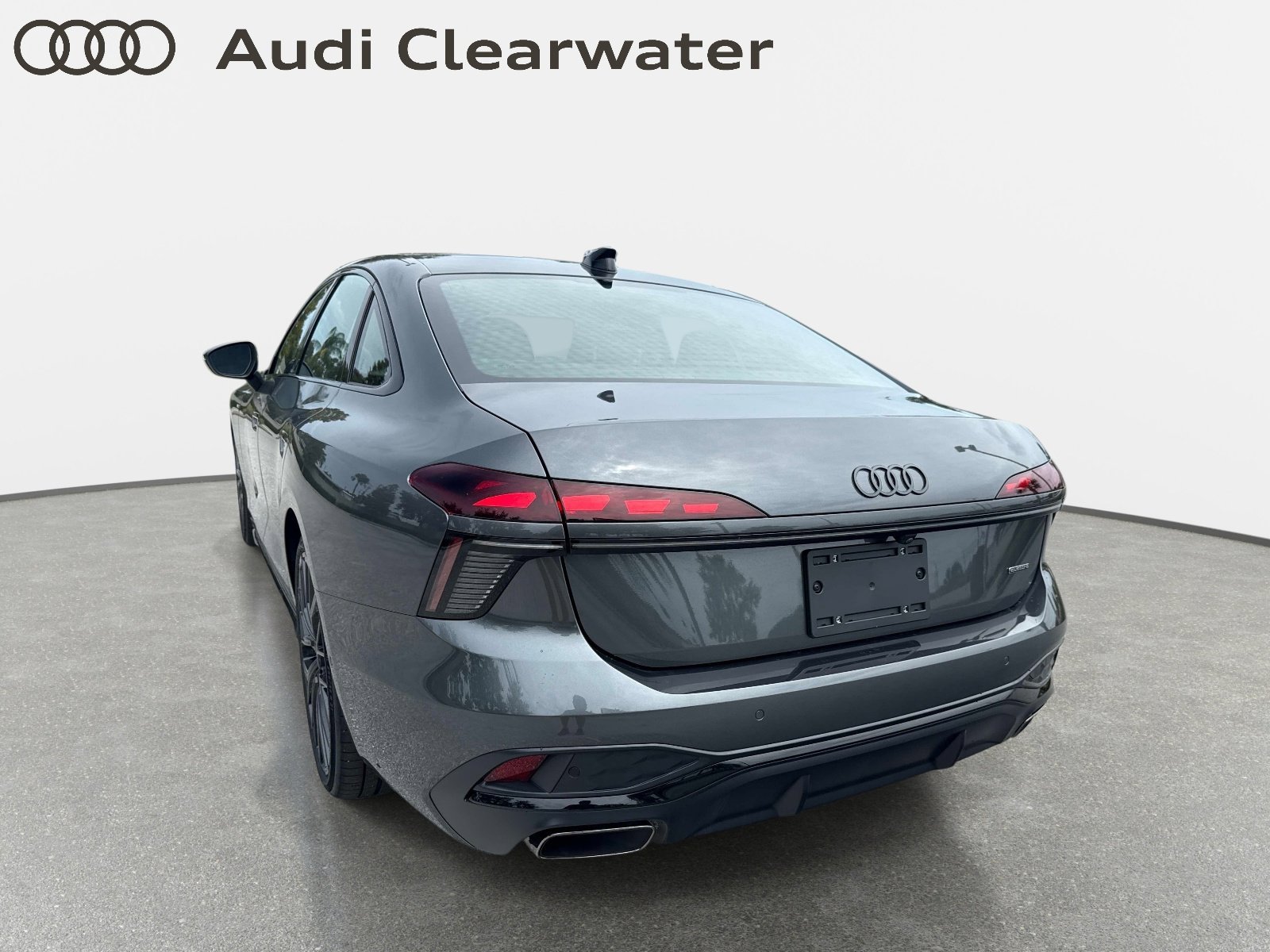 New 2026 Daytona Gray Pearl Effect Audi Prestige image 8