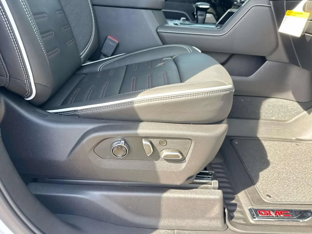 2026 GMC Sierra 1500 AT4X - Photo 31