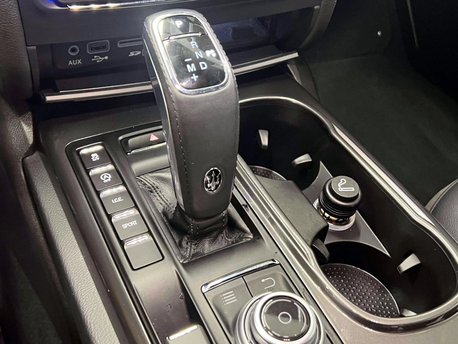 Used 2019 White Maserati S Q4 image 27