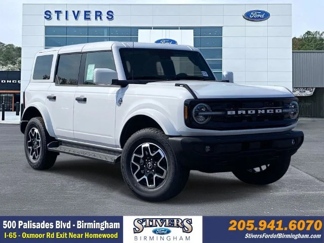 New 2026 White Ford Outer Banks image 1
