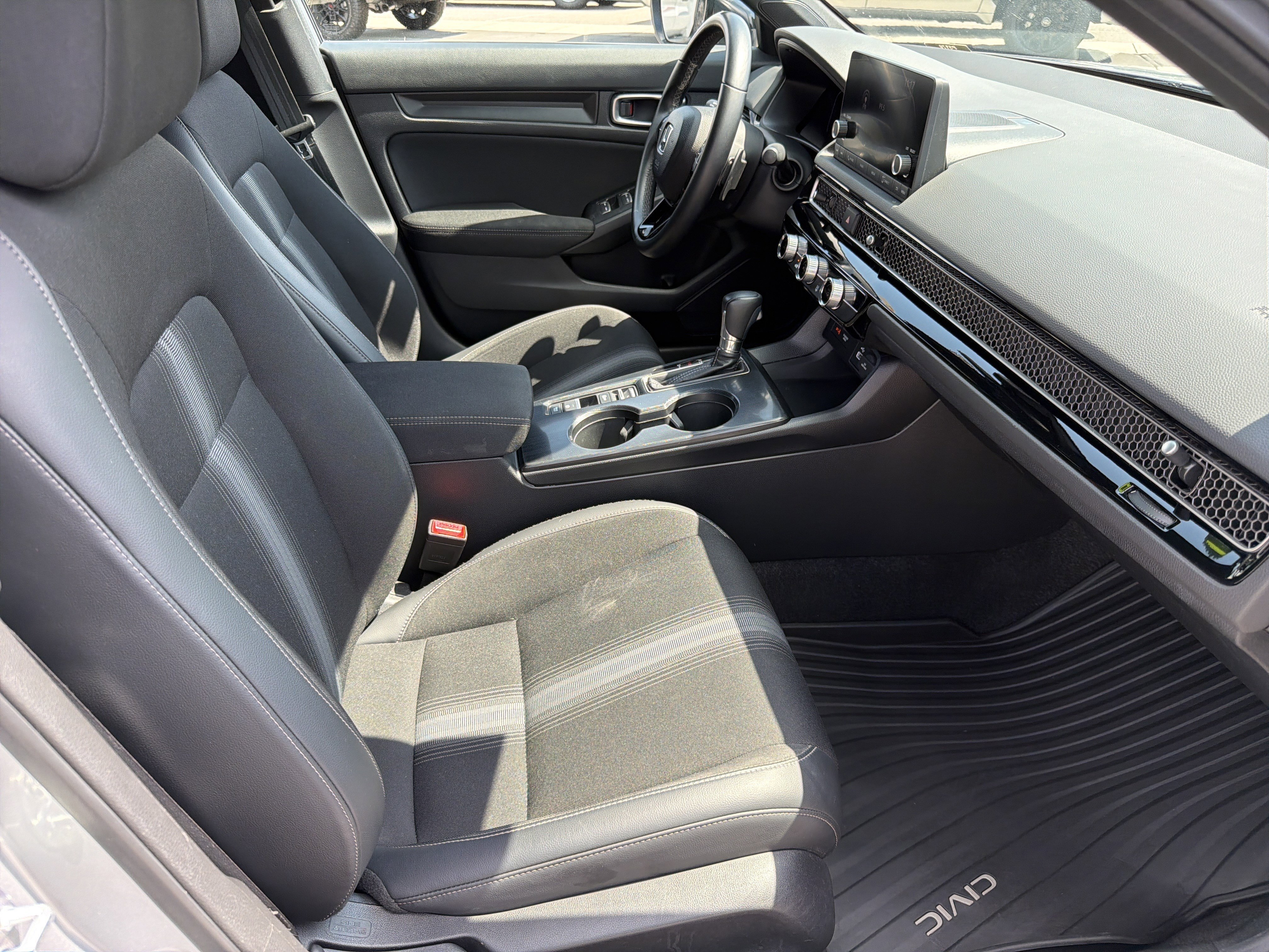2024 Honda Civic Sport - Photo 23