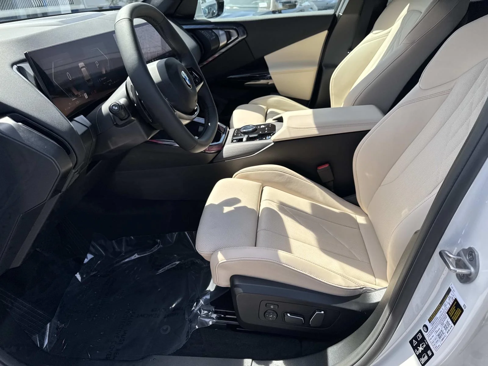 New 2026 Mineral White Metallic BMW 30 xDrive image 15
