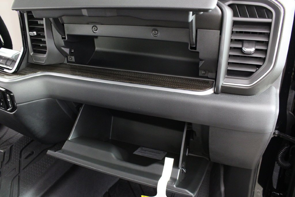 2026 Chevrolet Silverado 1500 LT - Photo 18