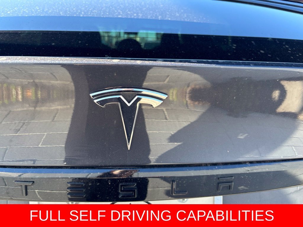 Used 2023 Stealth Gray Tesla  image 17