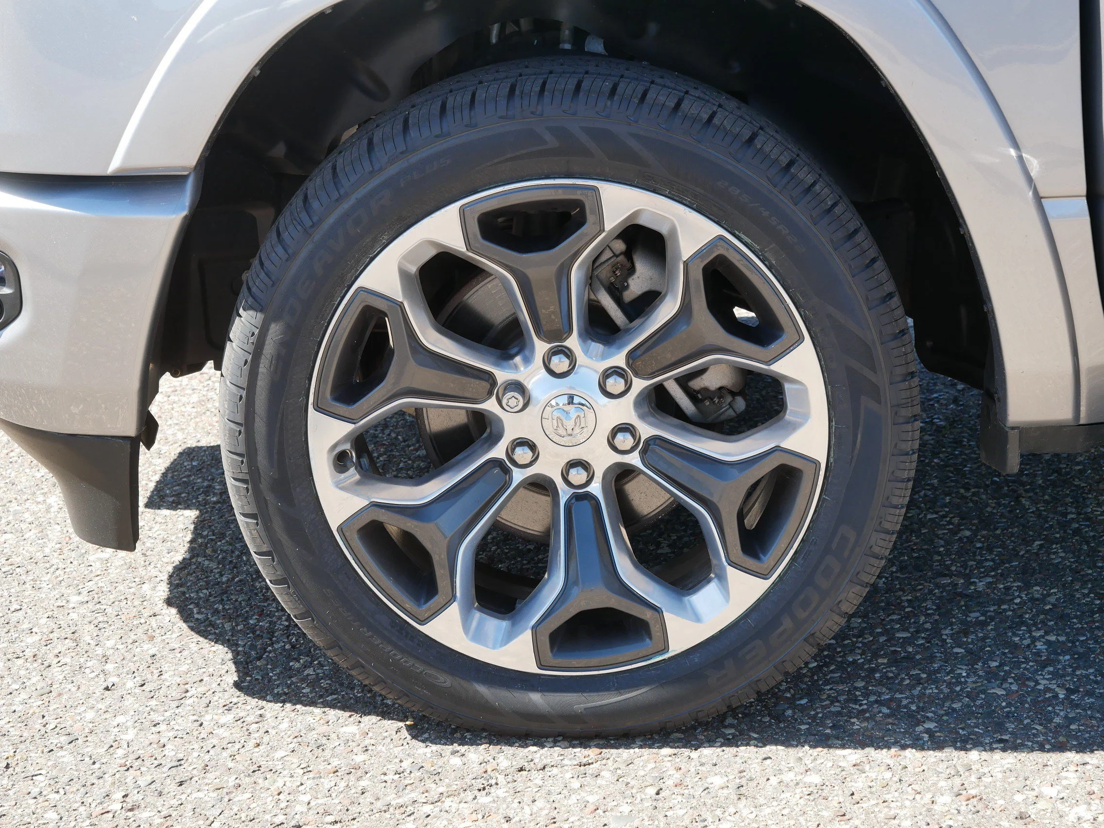 Used 2020 Billet Silver Metallic Clearcoat Ram Limited image 15