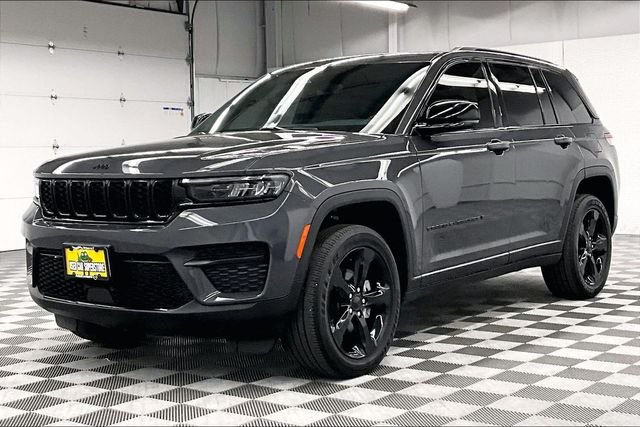 2024 Jeep Grand Cherokee Altitude - Photo 12
