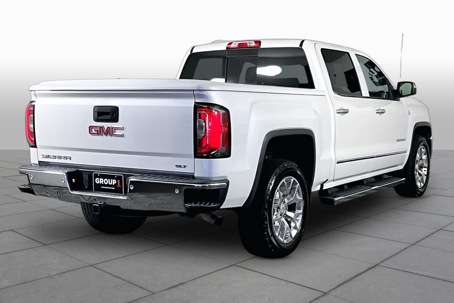 Used 2017 White Frost Tricoat GMC SLT image 13