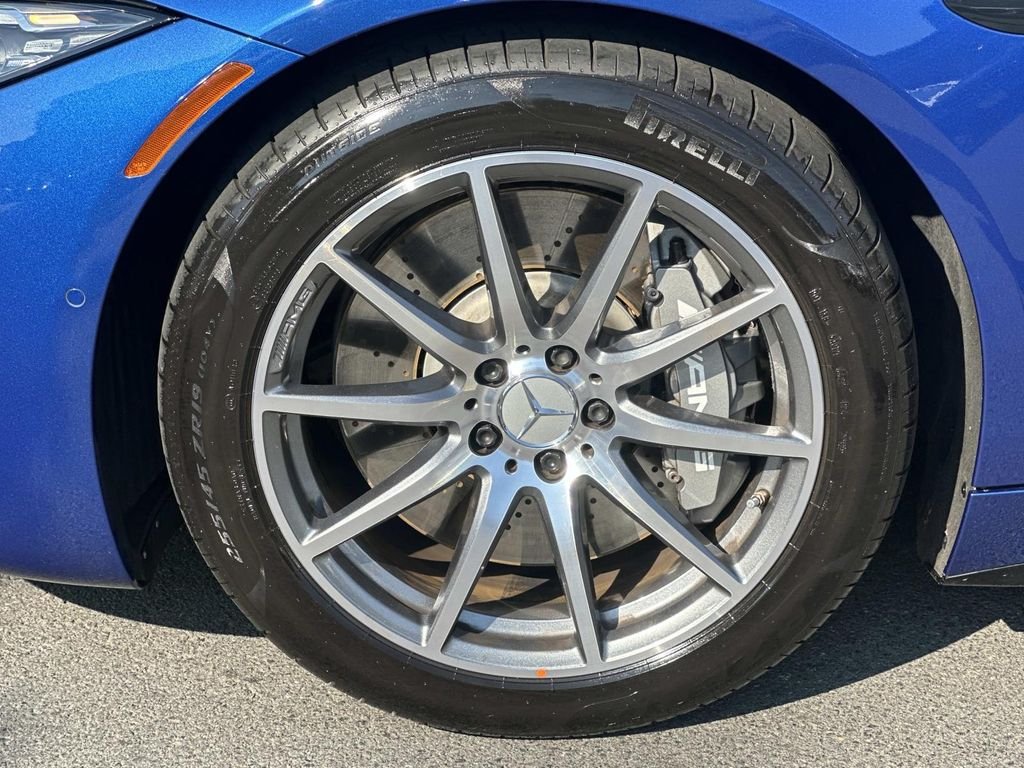 Certified Used 2023  Mercedes-Benz SL 43 AMG® image 17