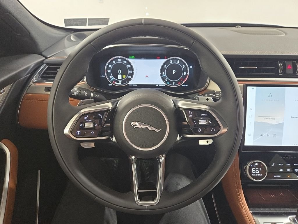 2026 Jaguar F-Pace R-Dynamic S - Photo 10