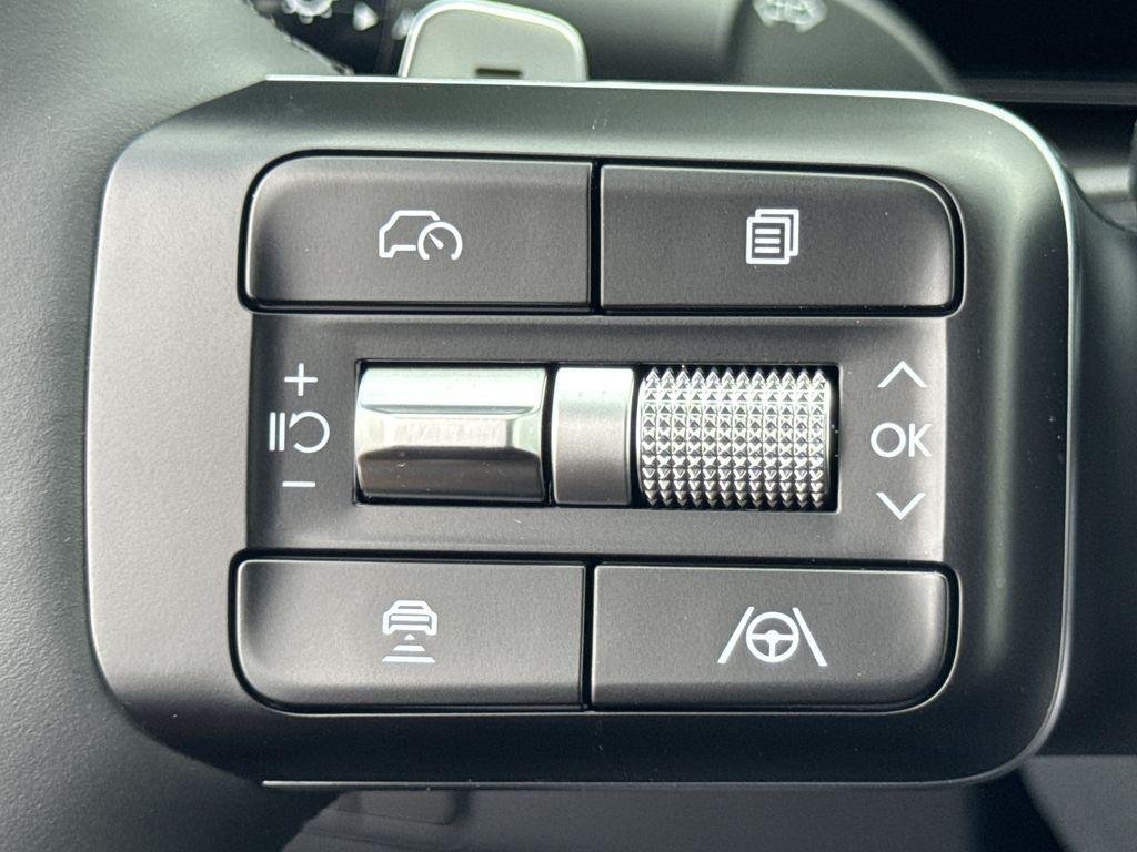 New 2026 Silver Hyundai SEL FWD image 23