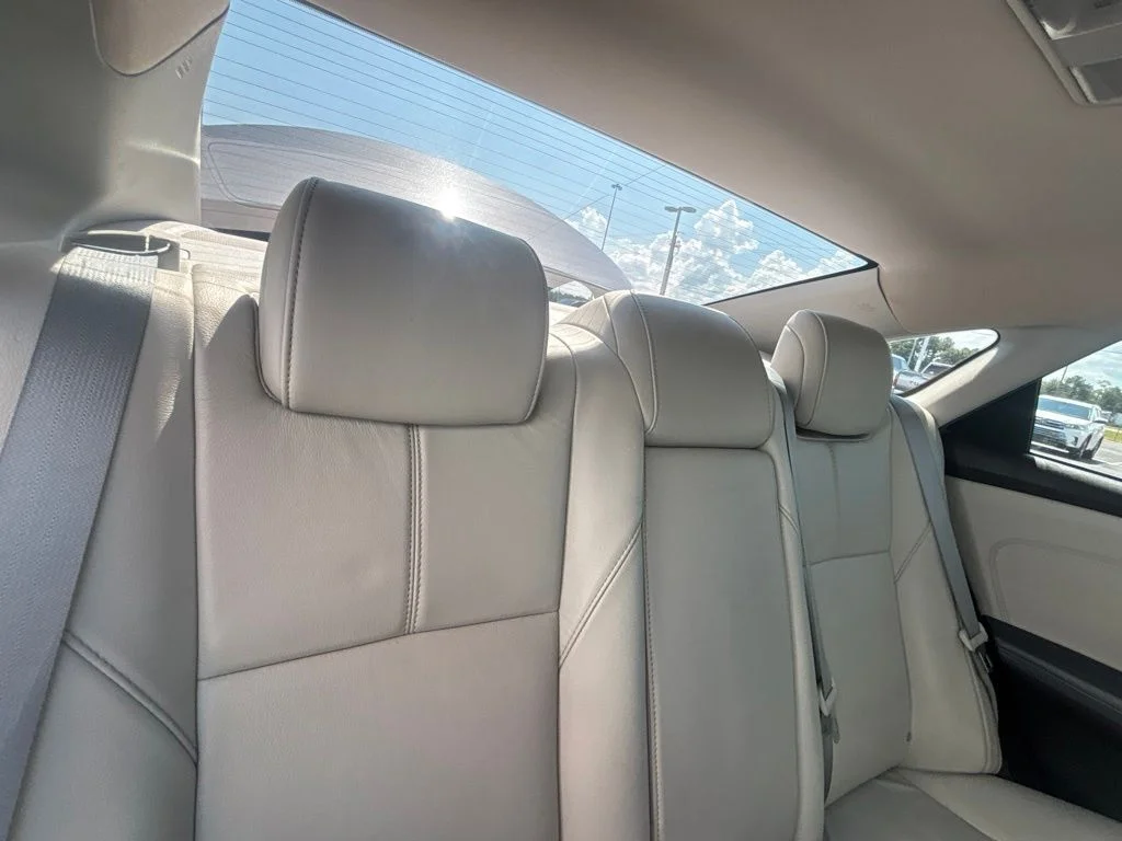 Used 2015 Gray Toyota XLE image 26