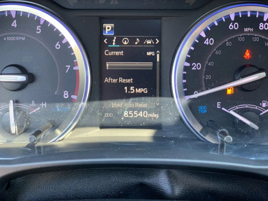 Used 2019 White Toyota XLE image 30