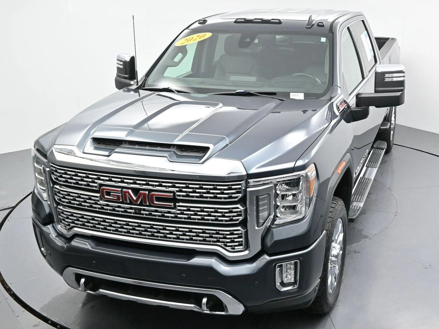 Used 2020 Dark Sky Metallic GMC Denali image 43