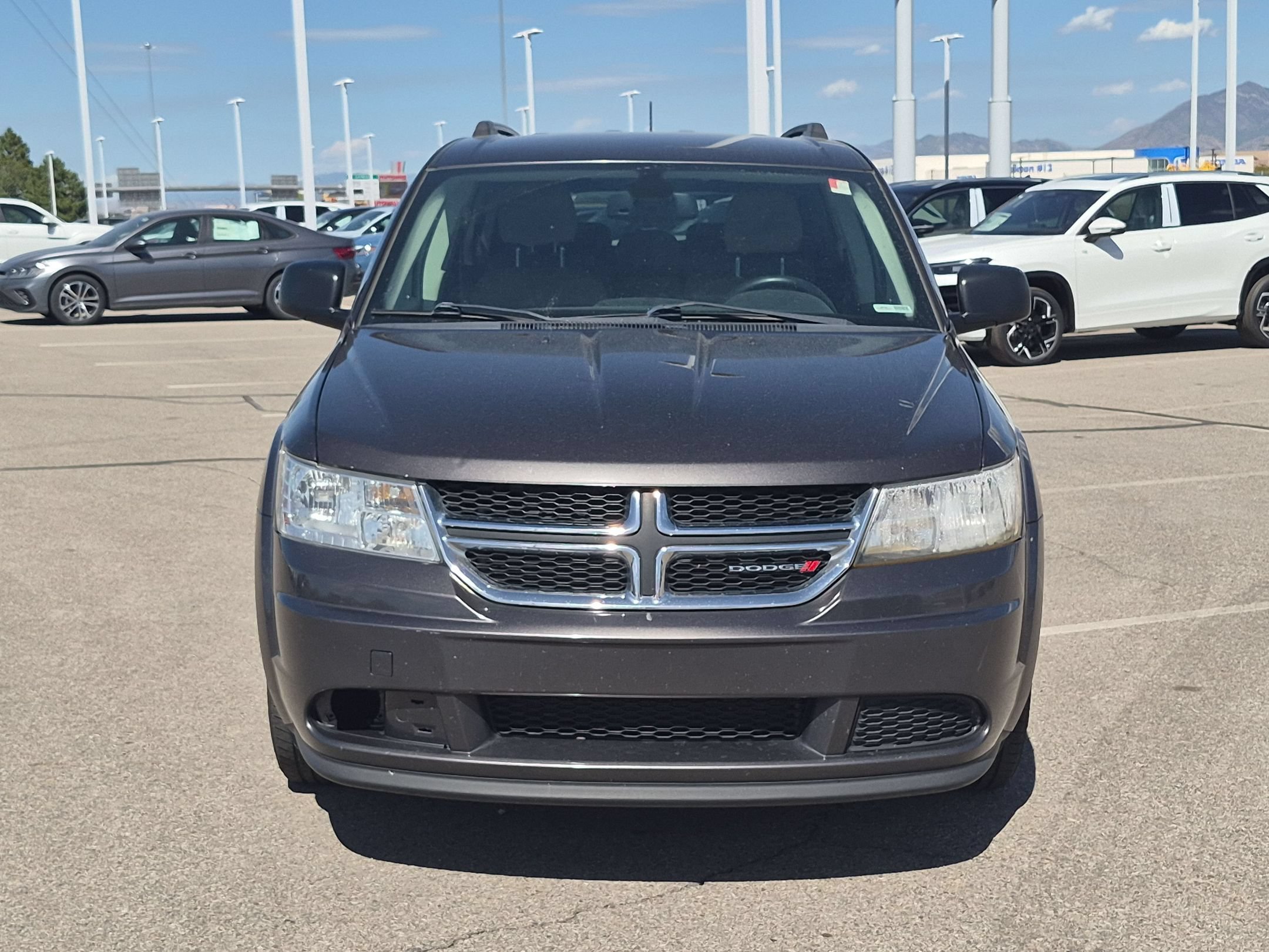 Used 2018 Granite Pearlcoat Dodge SE image 9