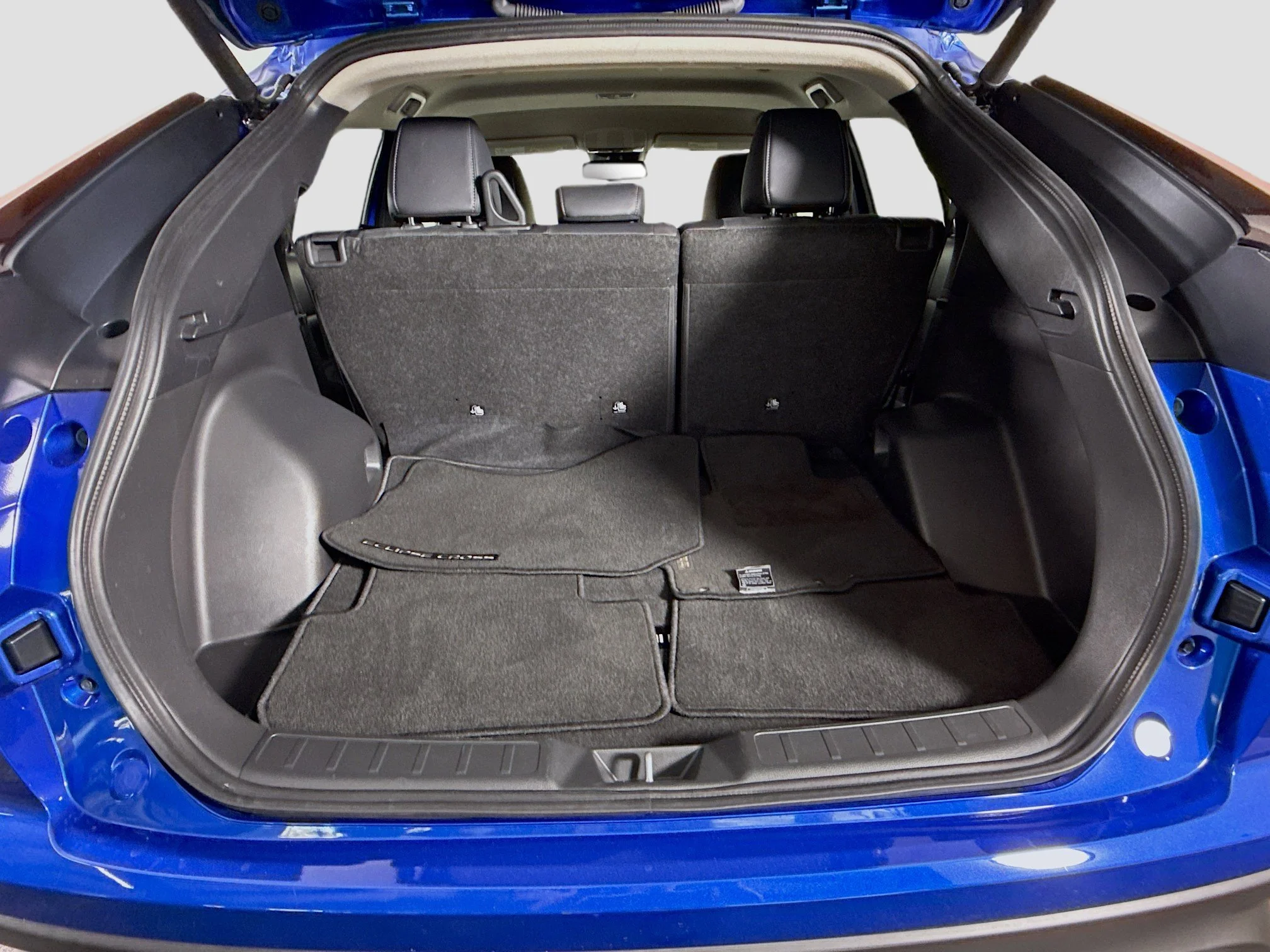 Used 2026 Lightning Blue Metallic Mitsubishi Black Edition image 31