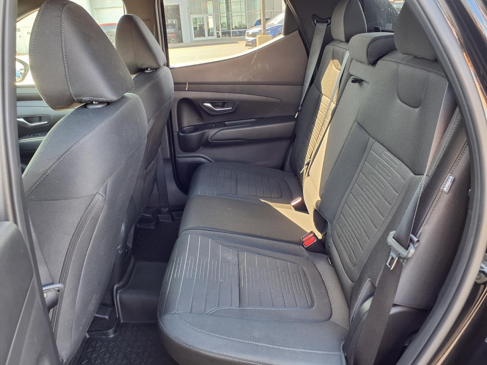 2025 Hyundai Santa Cruz SE - Photo 14