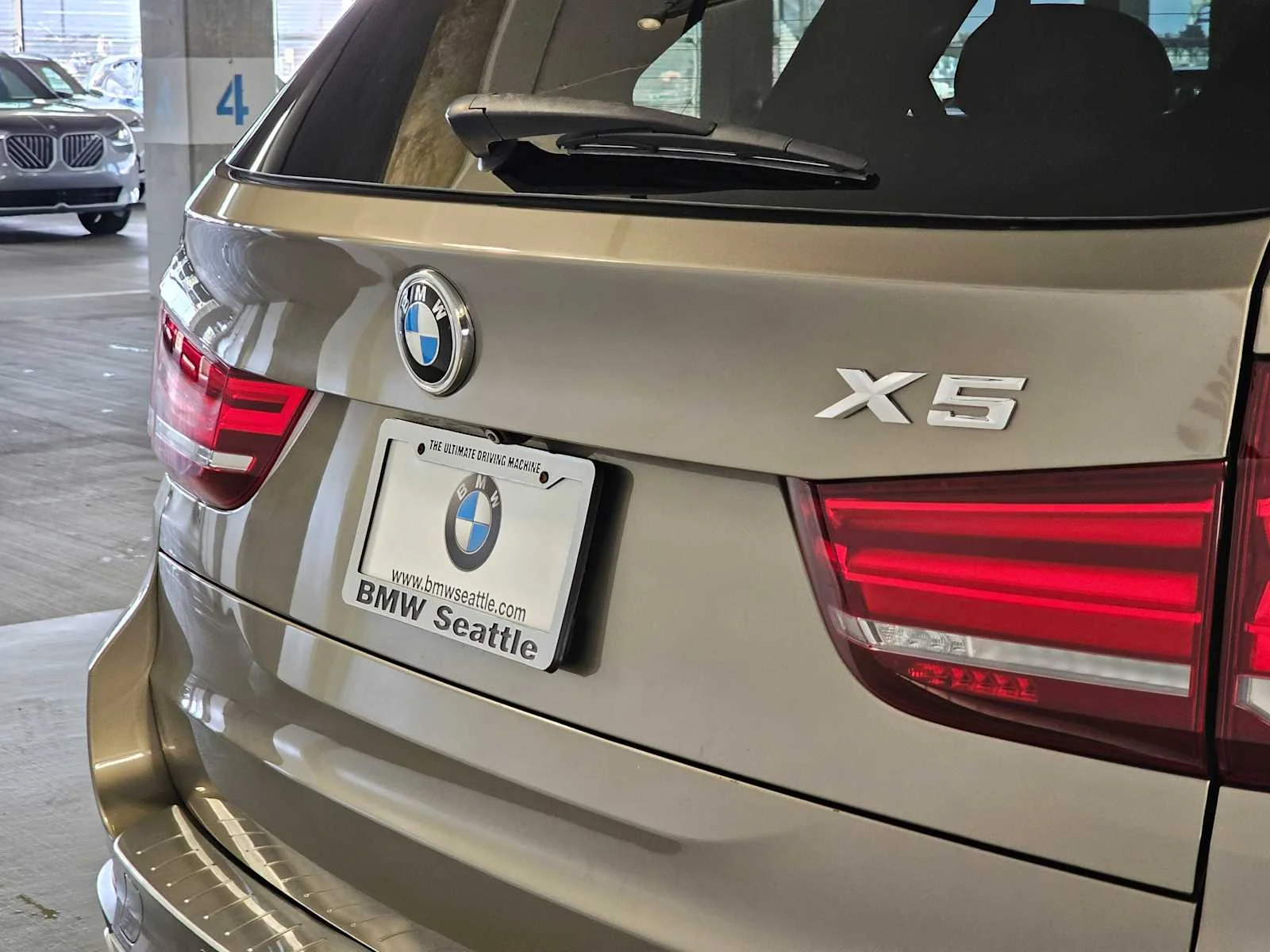 Used 2017  BMW xDrive35d image 7