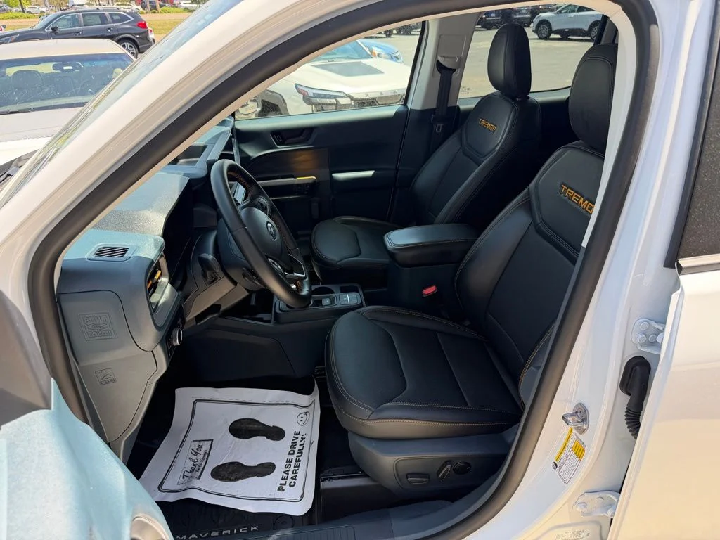 Used 2025 White Ford Tremor image 8
