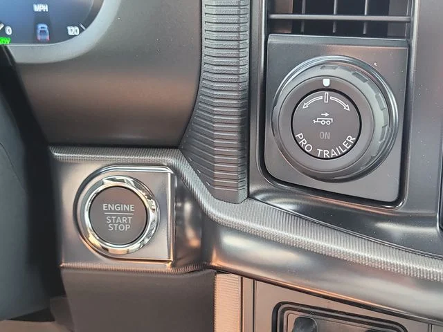 New 2026 White Metallic Ford Platinum image 30