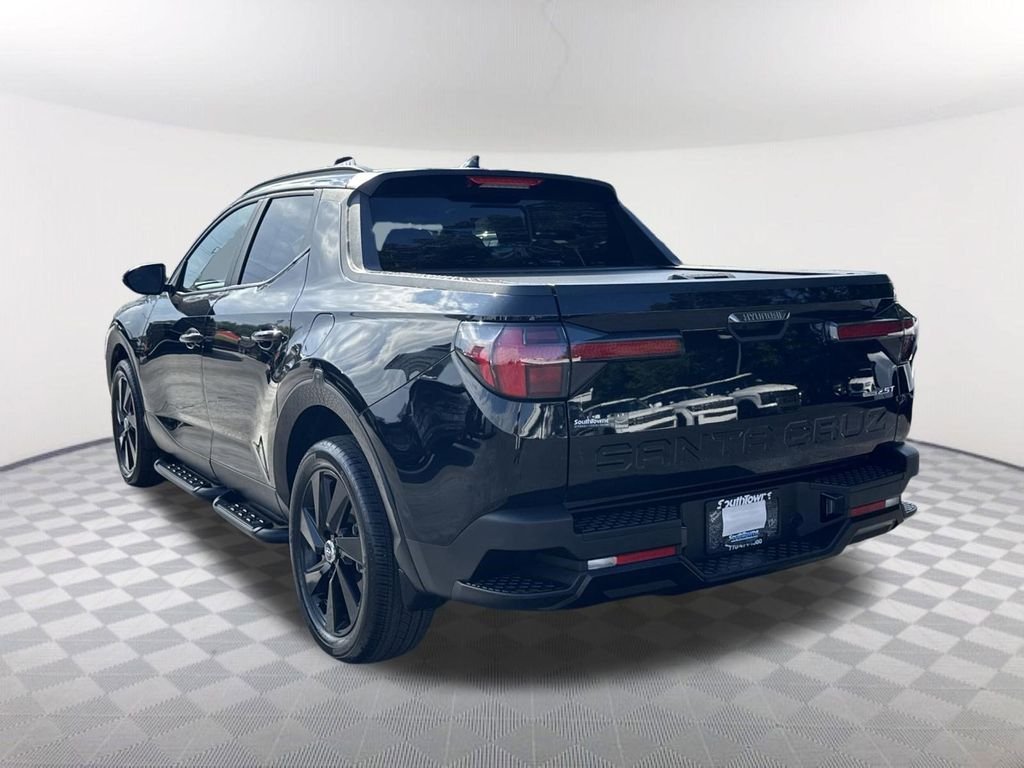 Used 2023 Black Hyundai NIGHT image 7
