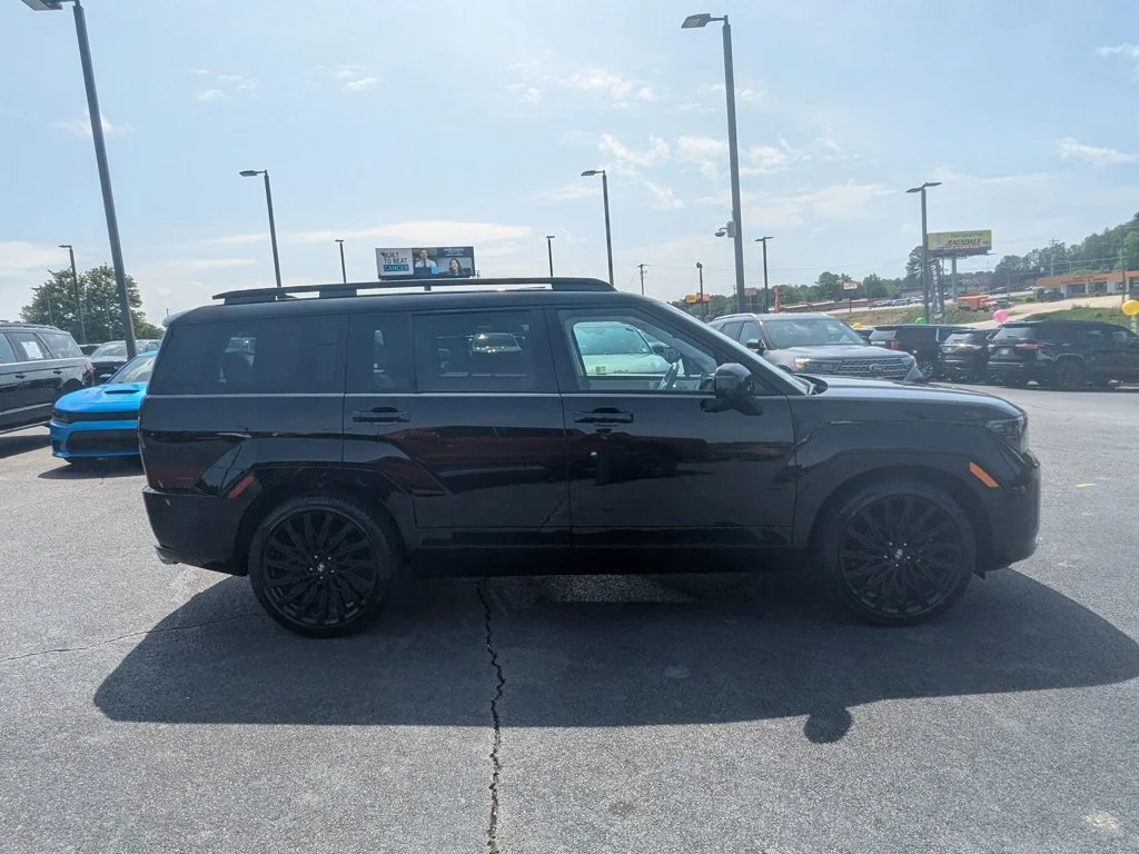 Used 2024 Phantom Black Hyundai Calligraphy image 4