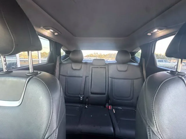 Used 2023 White Hyundai Limited image 17