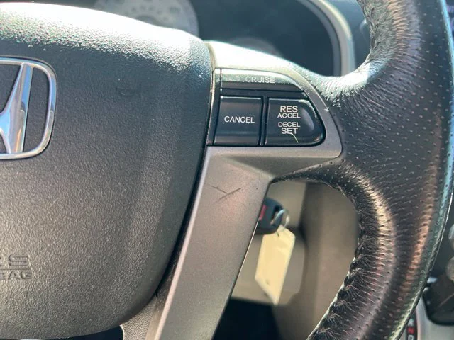 Used 2015 White Honda EX-L image 14