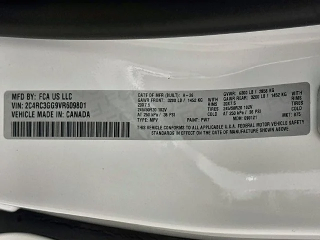 New 2027 White/off-white Chrysler Limited image 34