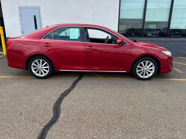 Used 2013 Barcelona Red Metallic Toyota L image 4