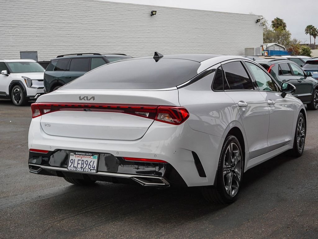 Used 2024 White Kia EX image 7