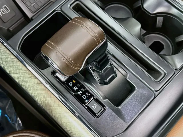 Used 2025 Blue Metallic Ford King Ranch image 17