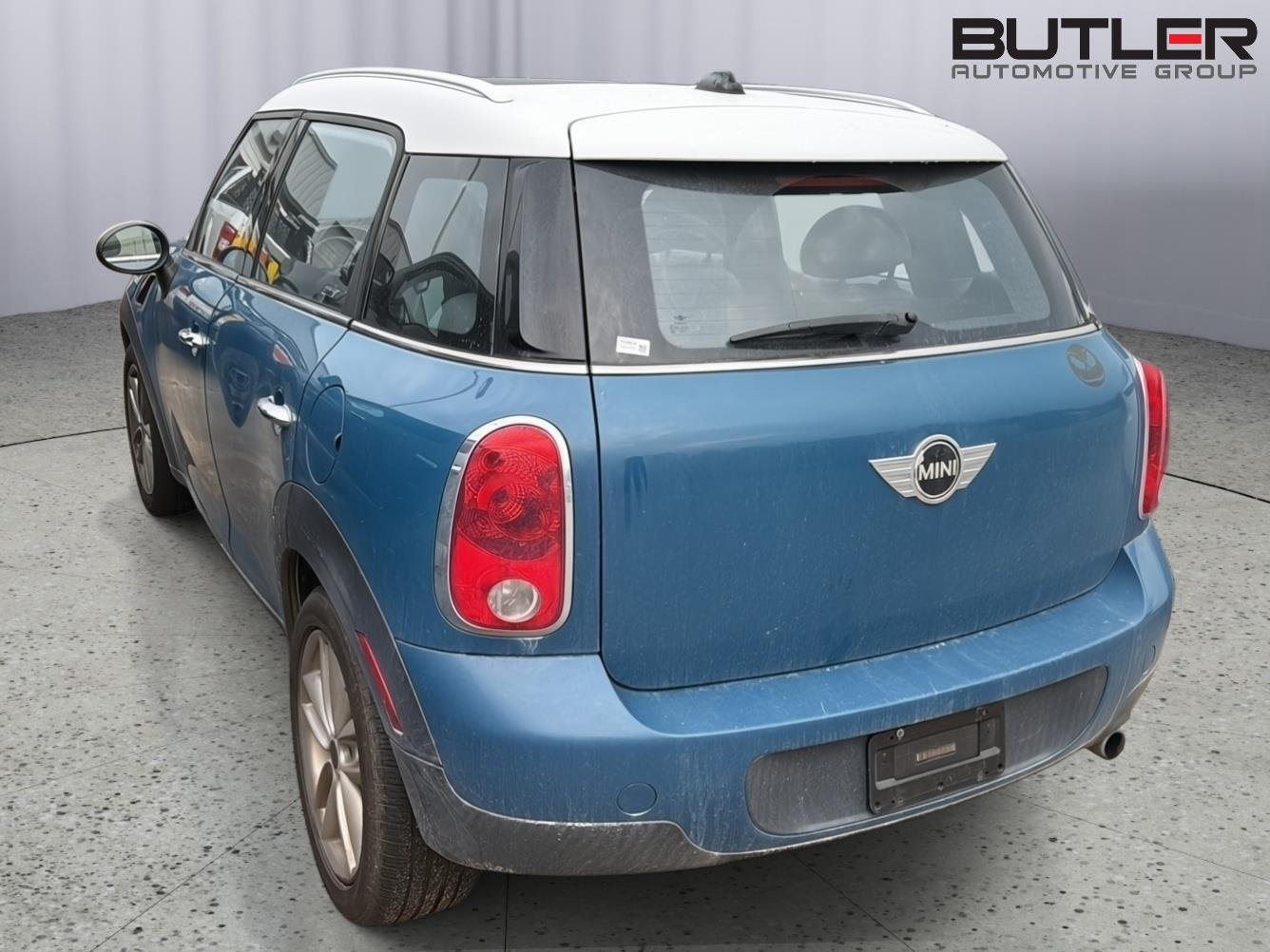 Used 2011 Surf Blue MINI Base image 10
