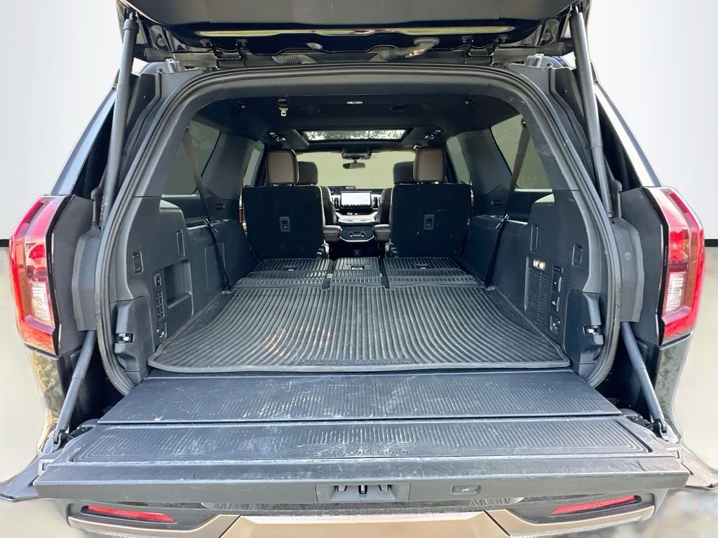 Used 2025 Black Ford King Ranch image 27