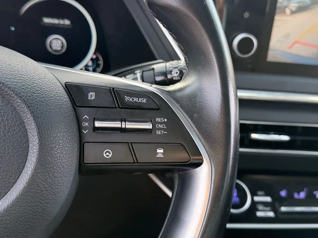 Used 2021 Gray Hyundai SEL image 19