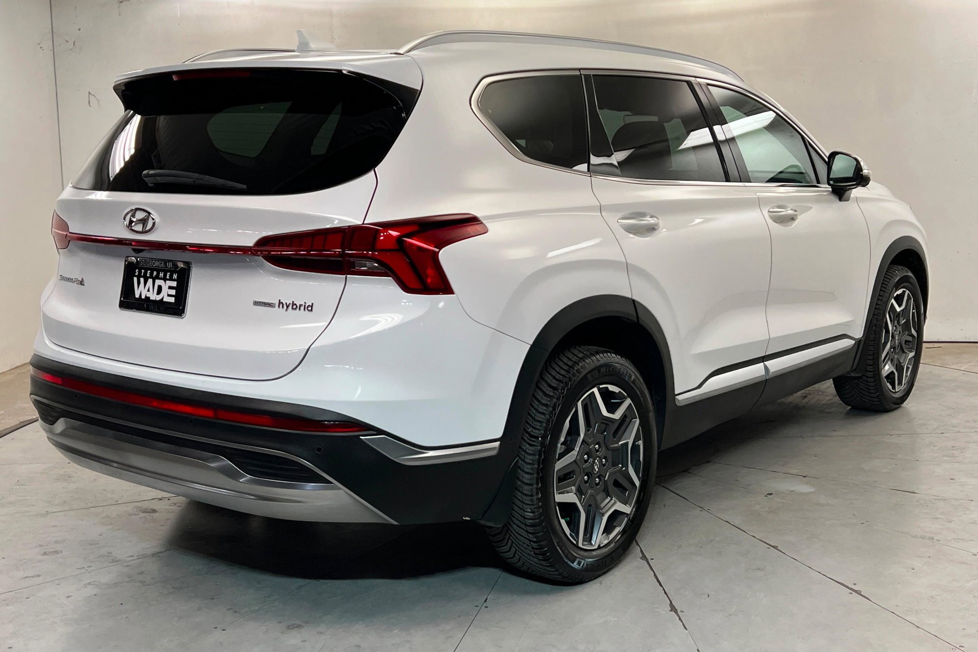 Used 2022 Quartz White Hyundai Limited image 6