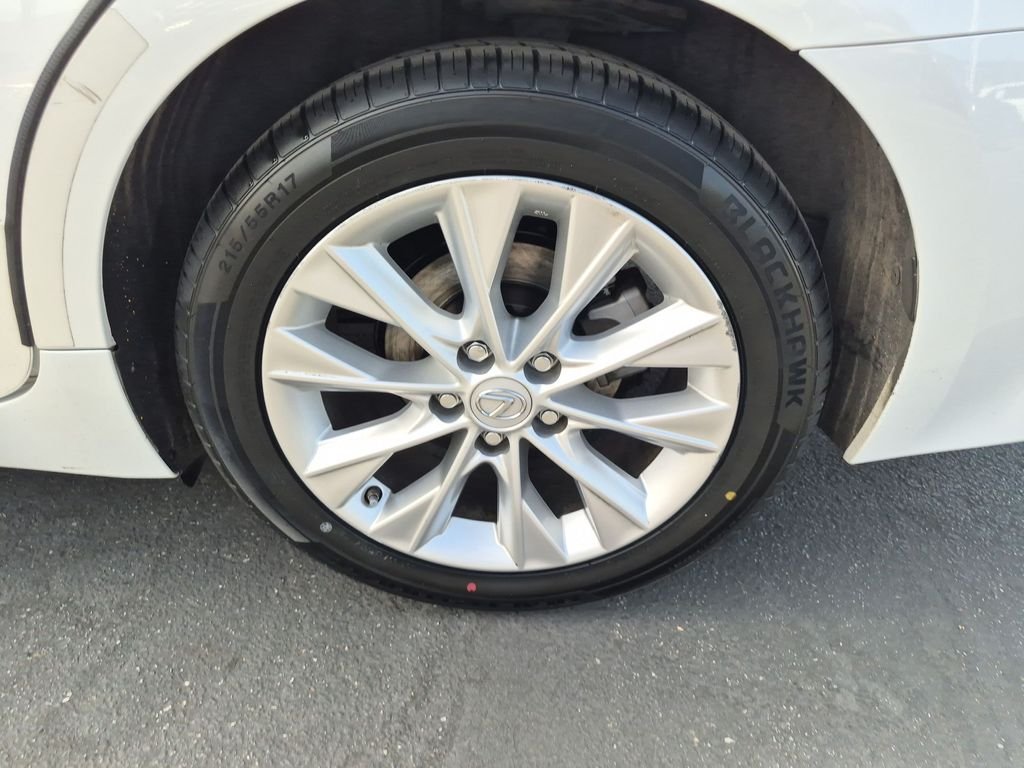 2014 Lexus ES 300h - Photo 11