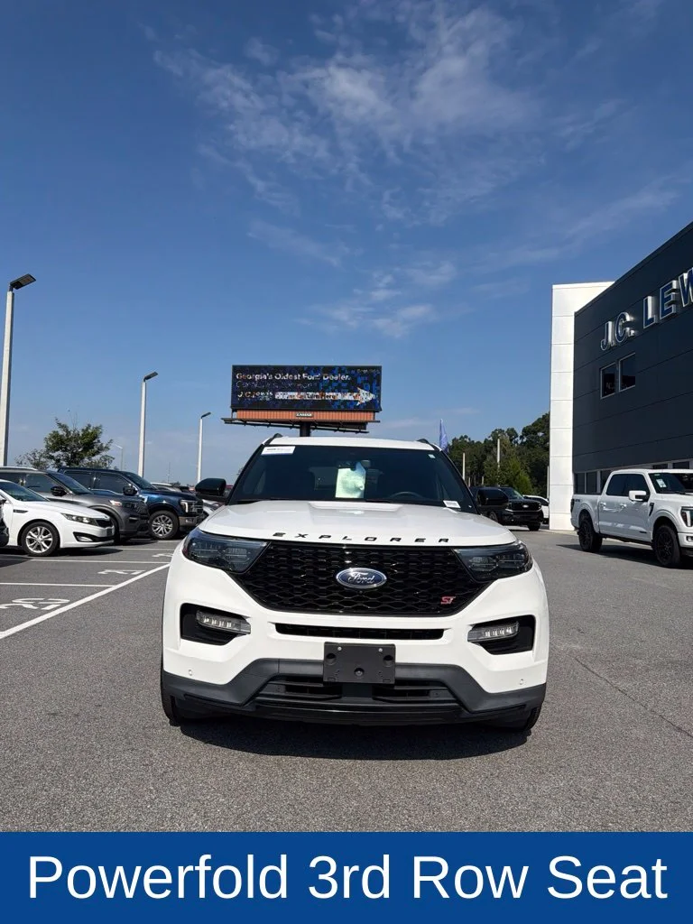 Certified Used 2024 Star White Ford ST image 3