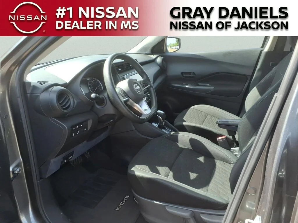 Used 2022 Gray Nissan S image 24
