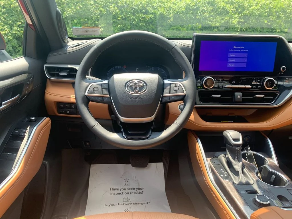Used 2025 Red Toyota Platinum image 17