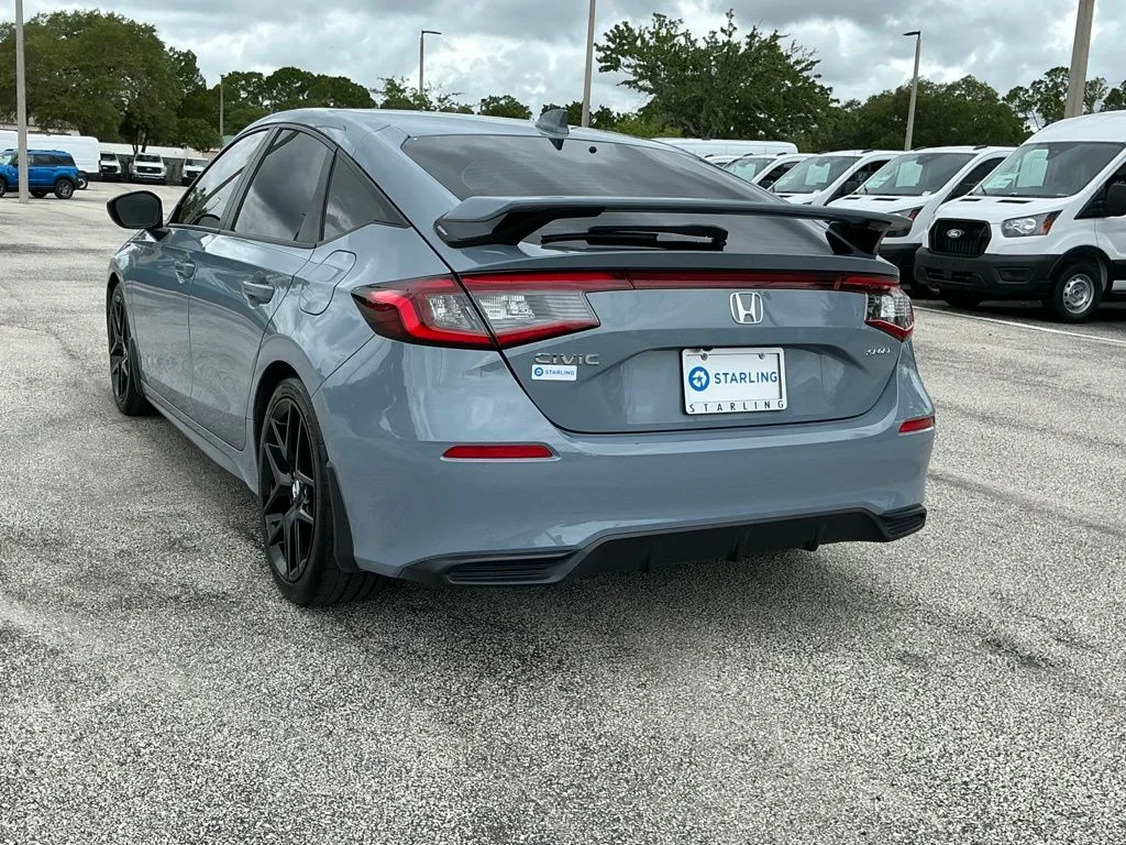 Used 2023  Honda Sport image 10
