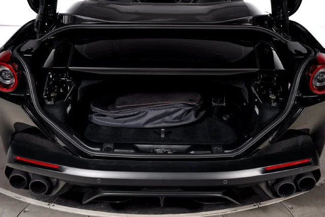 Certified Used 2020 Nero Daytona Ferrari  image 9
