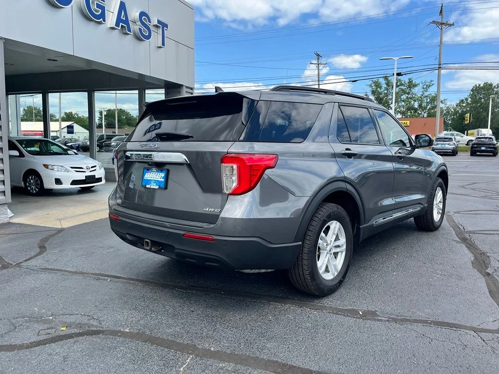 Used 2023 Gray Ford XLT image 7