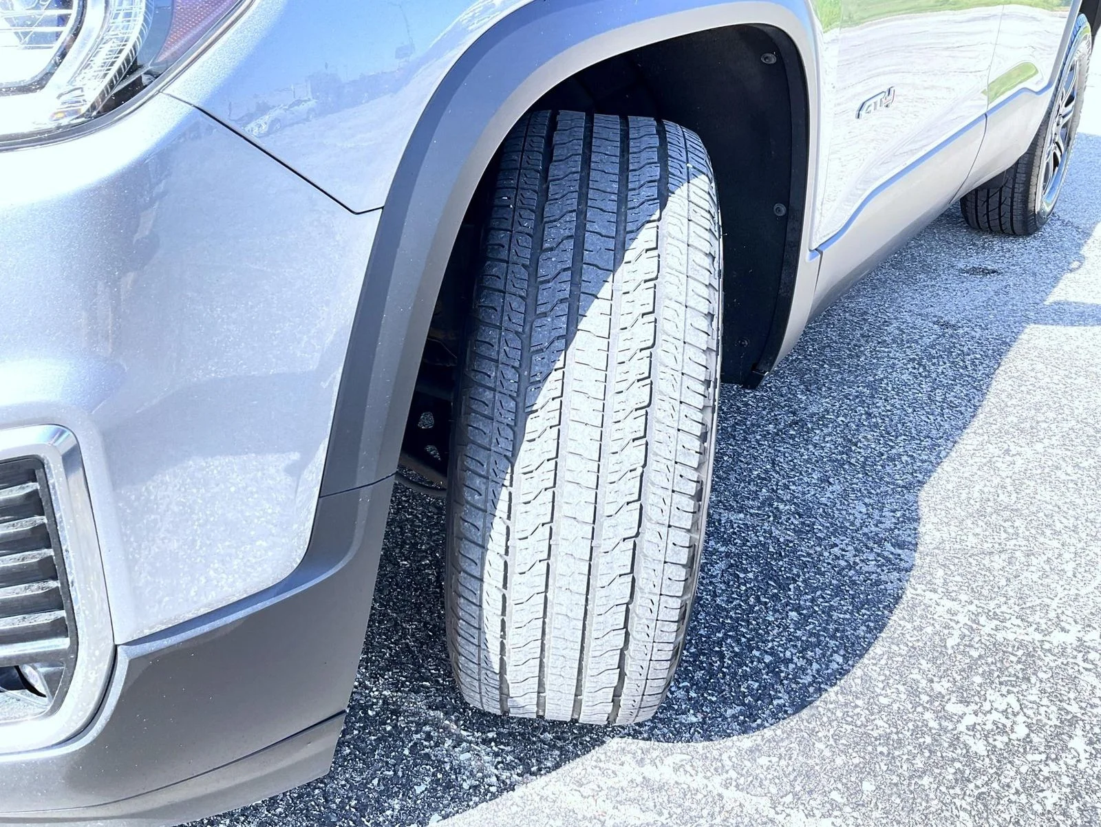 Used 2020 Gray GMC AT4 image 24