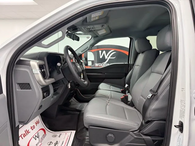 New 2026 Oxford White Ford F-350® XL image 27